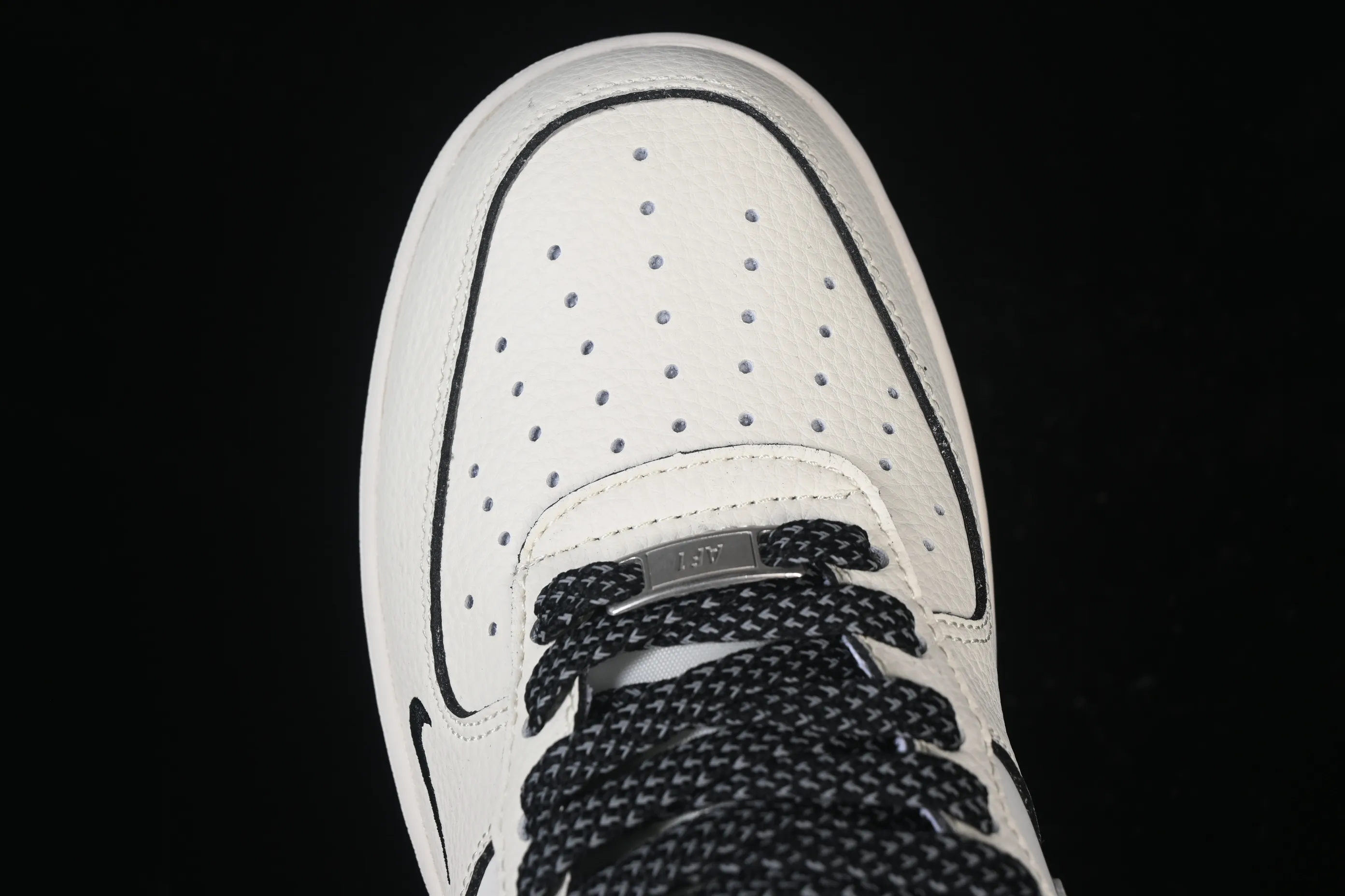 All categories Nk Air Force 1 Air Force series Nk Air Force 1 Low Air Force low top Nike Air Force 1'07 Low Supreme co-branded beige and black edge Air Force 1 low top casual sneakers XX3168-220